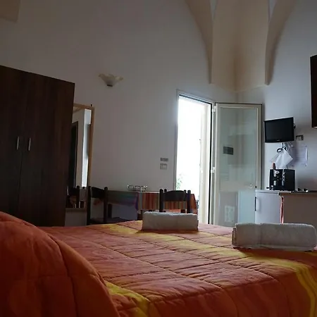 Mina E Nanni *
